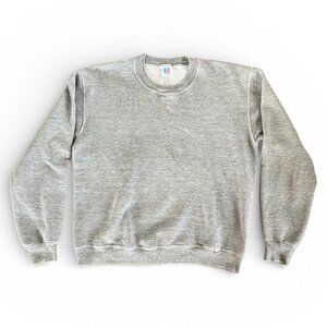 The Perfect 90’s Vintage Russel Athletic Grey Sweatshirt - Medium